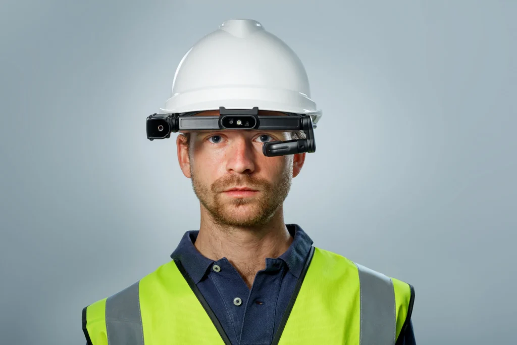 Thách thức của dịch vụ hiện trường trong kỳ nghỉ hè và cách khắc phục