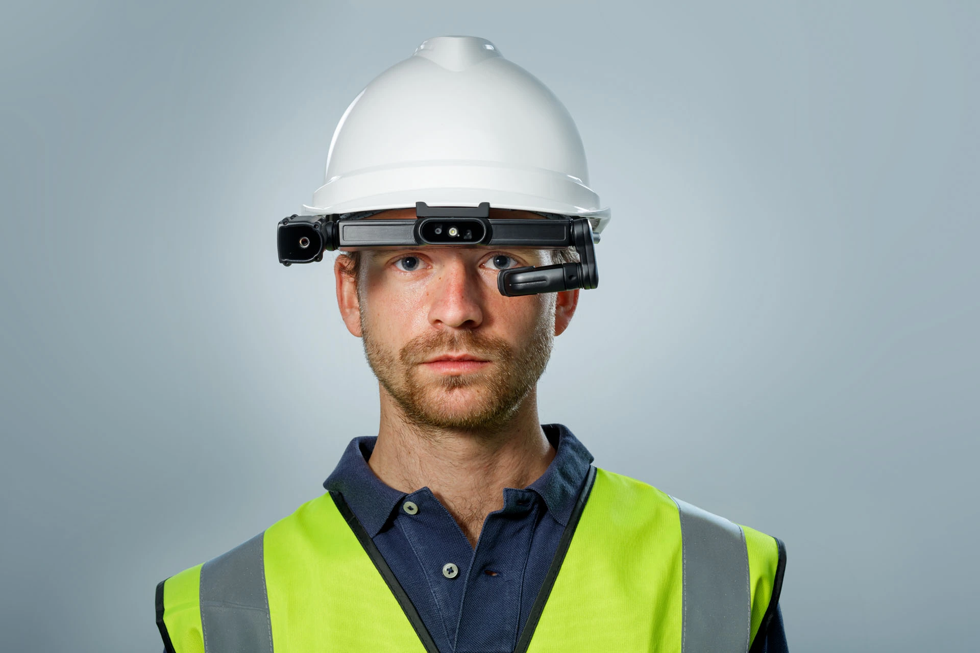 Thách thức của dịch vụ hiện trường trong kỳ nghỉ hè và cách khắc phục